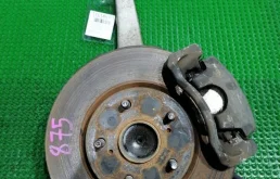 Ступица Toyota Crown 2005 4356030010 GRS182 3GRFSE, передняя левая