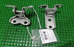 Петля двери Toyota Avensis 2003 6876005020 AZT250 1AZFSE, задняя левая