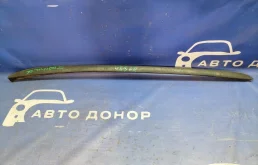 молдинг лобового стекла FORD FOCUS CB8 IQDB F 1796560
