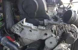 двигатель в сборе Volkswagen Golf 5  BKC 2005