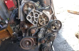 двигатель в сборе Renault Trafic 2  F9Q760 2006