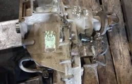 раздаточная коробка Kia Sorento  47300-49100,D4CB 2008