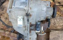 раздаточная коробка Kia Sorento  47300-49100 2007