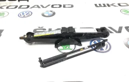 Домкрат Skoda Octavia 2015 5Q0011031D A7 (5E) 2.0 CRMB