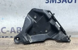 Кронштейн бампера Volvo XC60 30764618 XC60, передний левый