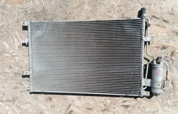 Радиатор кондиционера Volvo S60 2005 30676602 B5244S