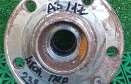 Ступица колеса с подшипником AUDI A3, SKODA OCTAVIA 1Z, VOLKSWAGEN GOLF 5/5+/6, JETTA 5/6, PASSAT B6/B7/CC, CADDY, TIGUAN, TOURAN 2005- передняя 4 болта б/у A3(2004-2013);OCTAVIA 1Z(2004-2012);GOLF 5(2004-2009);PASSAT B6(2005-2010);PASSAT B7(2011-2015)
