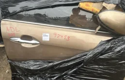 Дверь Kia Rio 3 2011-2017 760044Y000, передняя правая