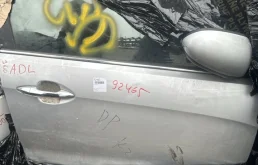 Дверь Kia Rio 3 2011-2017 760044Y000, передняя правая