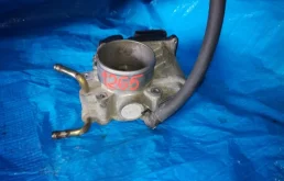 Дроссельная заслонка для Toyota RAV4 2002 года на фотографиях