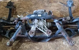 Балка подвески сборе Volkswagen Tiguan 2009 5N1