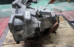 Механическая коробка передач Volvo S40 8252267 1.6 B4164S3
