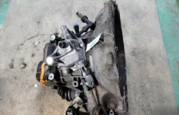 Механическая коробка передач Opel Astra H 2010 55558142