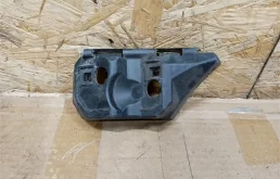 Кронштейн бампера Volvo S40 31265395, передний правый