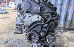 Двигатель Volkswagen Passat 2009 03L100034F CBAB