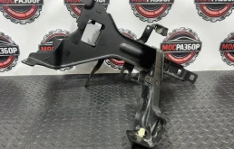 Крепление фары BMW X5 2019 51647421710 G05 B58B30C, переднее правое