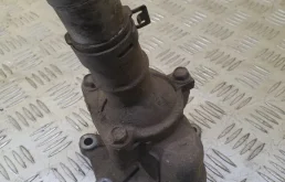 Корпус термостата Nissan Pathfinder (R51M) 2004-2013 2005 13049EB300 ВНЕДОРОЖНИК 2.5 D YD25DDTI