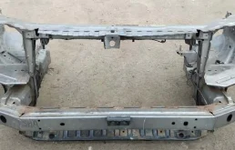 Передняя панель крепления облицовки (телевизор) Land Rover Freelander II (2006-2014) 2007 LR022102 ВНЕДОРОЖНИК 2.2 D 224DT