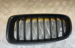Решетка радиатора BMW 3-й серии (F30) (2011-2015) 2012 51137255411
