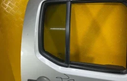 Стекло двери задней правой (форточка) Nissan Navara (D40) 2004-2015 2012 82272EB300 ПИКАП 2.5 D YD25DDTI