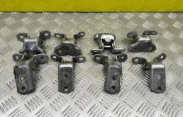 Петля двери Toyota Rav 4 (XA30) (2005-2014) 2006 6871012151 2.0 I 1AZFE