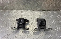 Петля двери Toyota Land Cruiser 200 (2008-2021) 2010 6874012120 4.5 D 1VDFTV