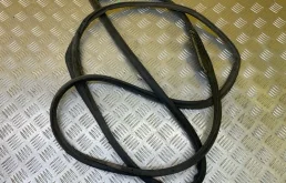 Уплотнитель двери передней правой Toyota Land Cruiser Prado 150 (2009-2023) 2014 6786160170 ВНЕДОРОЖНИК 3.0 D 1KDFTV