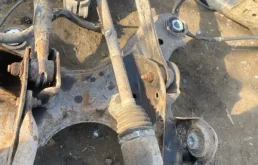 Полуось задняя (приводной вал, ШРУС) Land Rover Range Rover Evoque I (2011-2018) 2011 LR024763 2.2 D 224DT