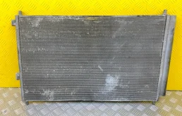 Радиатор кондиционера Toyota Rav 4 (XA30) (2005-2014) 2009 8846042100