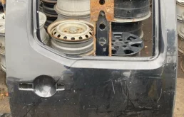 Дверь задняя правая Nissan Navara (D40) 2004-2015 2008 82100EB332