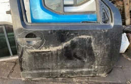 Дверь передняя правая Nissan Navara (D40) 2004-2015 2008 80100EB330 2.5 D YD25DDTI
