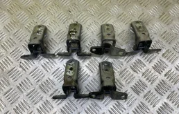 Петля двери Mitsubishi L200 (2006-2015) 2010 5702A033 ПИКАП 2.5 D 4D56