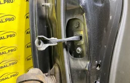Ограничитель открывания двери передней Nissan Pathfinder (R51M) 2004-2013 2007 804304X00A ВНЕДОРОЖНИК 2.5 D YD25DDTI, правый