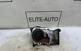 Помпа водяной насос Renault Logan 2015 210105707R 2 1.6
