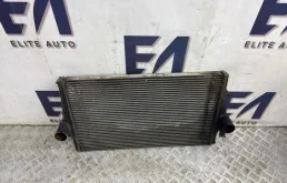 Интеркулер Volvo XC70 2005 8649471 2.5T