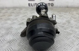 Насос ГУР Mercedes ML63 AMG 2013 A0003290200 W166 5.5