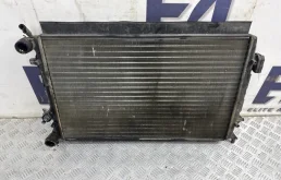 Радиатор охлаждения VW Jetta 2012 5C0121251D 6 1.6