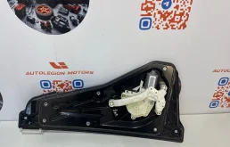 Стеклоподъемник задний левый Land Rover Range Rover Sport 2009 LR013872 L320 306DT