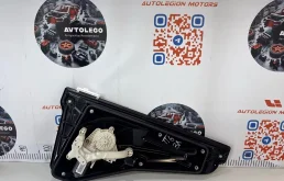 Стеклоподъемник задний левый Land Rover Discovery 2012 LR013872 L319 508PN