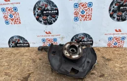 Кулак передний левый Land Rover Range Rover Sport 2010 RUB500330 L320 306DT