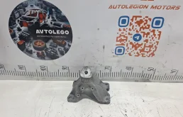 Кронштейн Audi Q5 2010 8K0199307BF 8R CALB