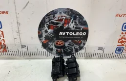 Блок кнопок Nissan Juke 2010 25570CT00B F15 HR16DE