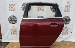 Дверь задняя левая Volvo V70 2009 31335625 D4204T