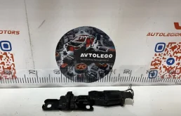 Доводчик крышки багажника Audi A7 2012 4H0827383 4G CGXB