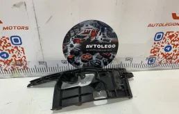 Кронштейн переднего бампера Audi A7 2012 4G8807095 4G CGXB, передний левый