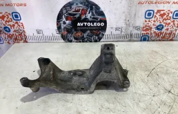 Кронштейн Audi A6 2013 4G0199307H C7 CTUA