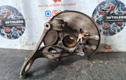 Кулак задний левый Audi Q5 2010 8R0505431C 8R CALB