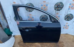 Дверь передняя правая Volvo S60 2012 31352780 B5254T5