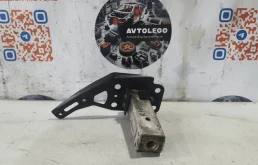 Кронштейн Audi A6 2010 4F0805500B C6 CAHA