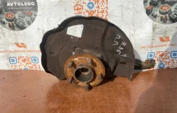 Кулак передний левый Land Rover Discovery 2010 LR014142 L319 306DT